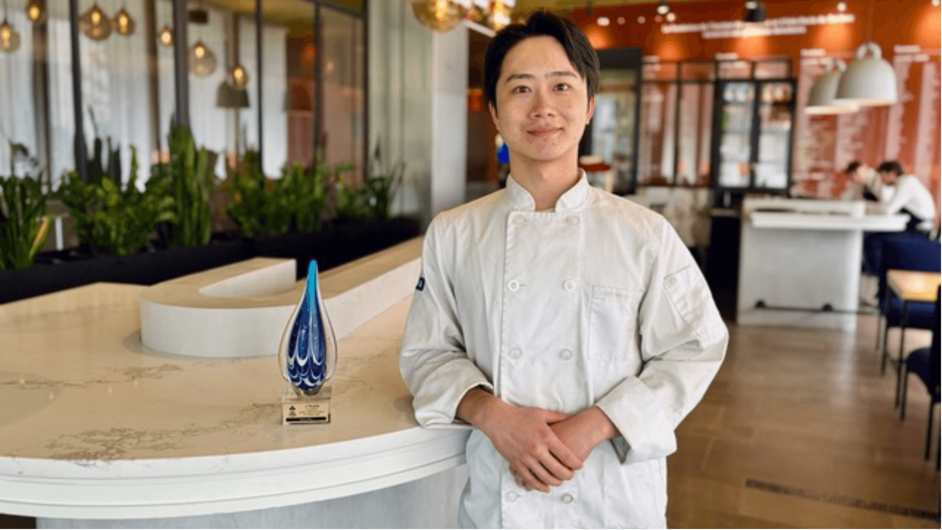 L’ITHQ félicite Johnny Zhou, meilleur apprenti chef du Québec! L’ITHQ félicite Johnny Zhou, meilleur apprenti chef du Québec!